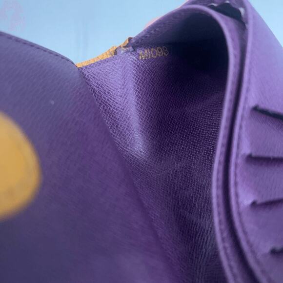 Louis Vuitton Womens Wallet Yellow Epi Kiss Lock Authentic Bold Maximalist Logo - Picture 5 of 11